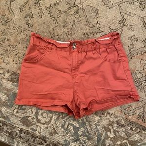 High waisted stretchy shorts